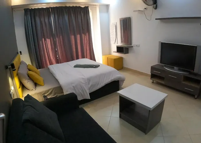 Apartmanhotel Dive Pool Gurdaka